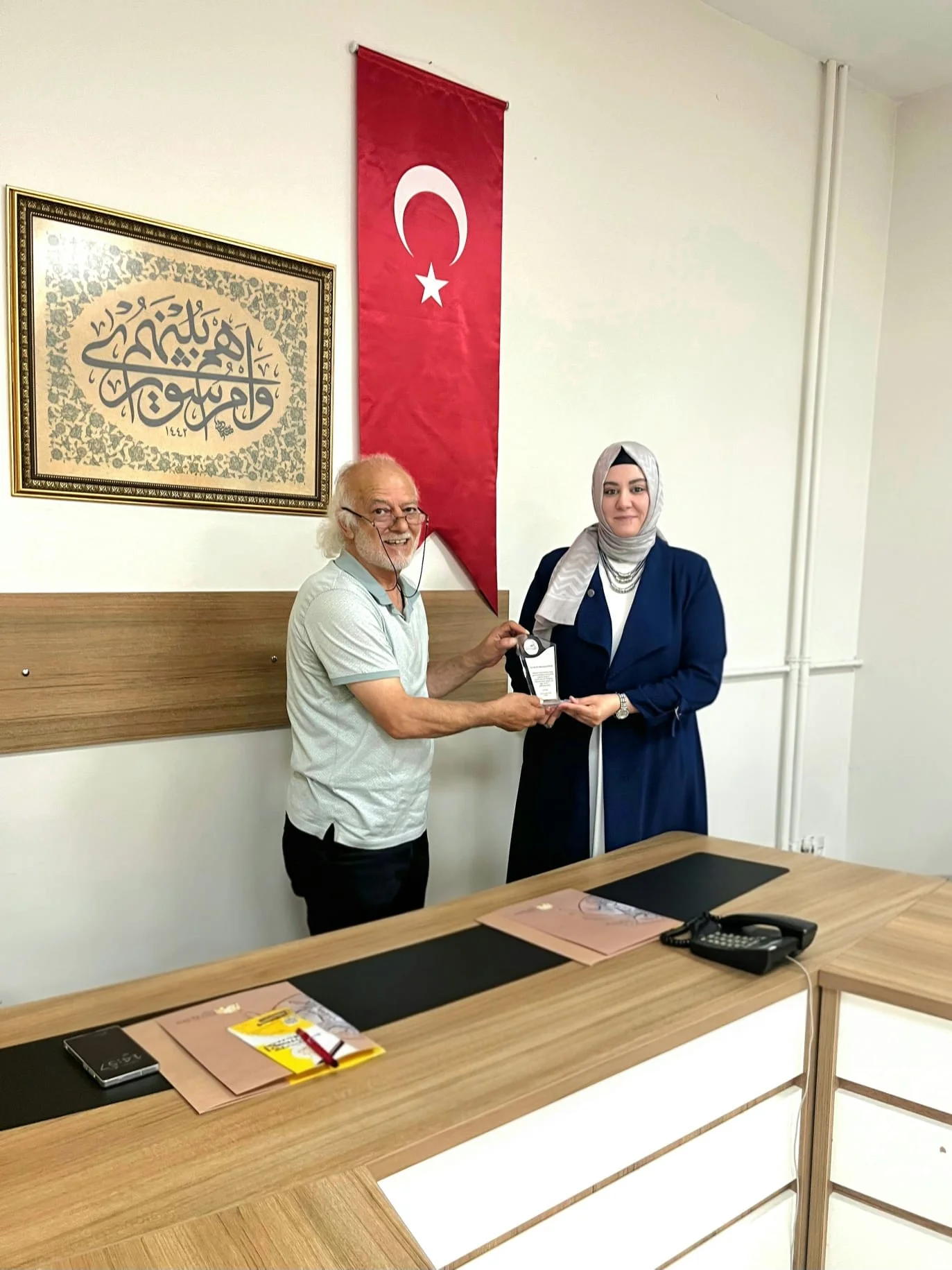 Fakültemizde Vefa ve Teşekkür Programı: Doç. Dr. Fatma Şeyma Boydak’a Teşekkür Plaketi